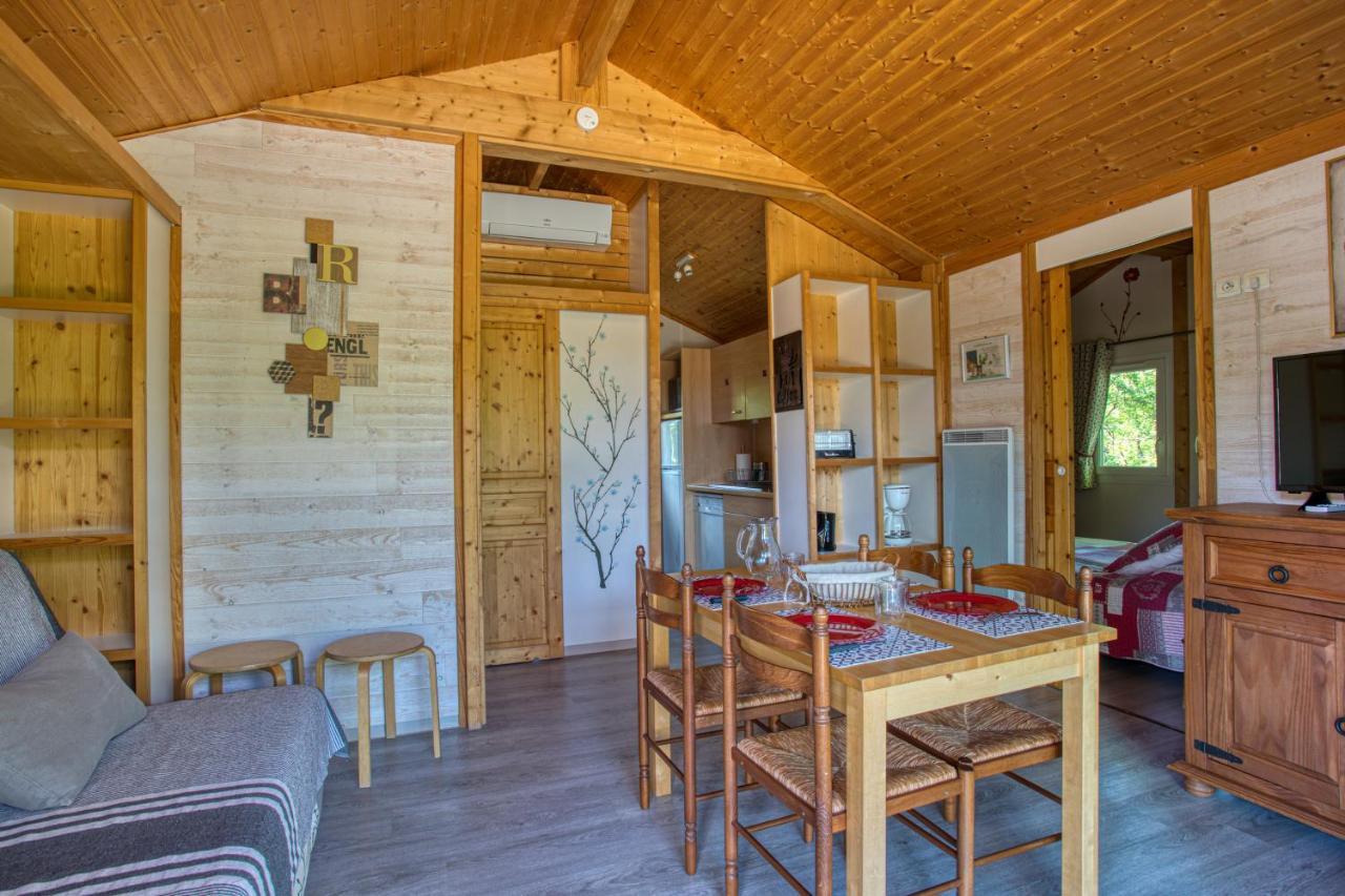 Village De Gites La Truffiere Orliaguet Екстер'єр фото
